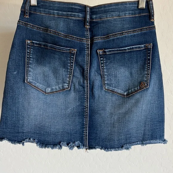 Indigo Rein Women’s Denim Skirt Size 5 - Picture 2 of 3